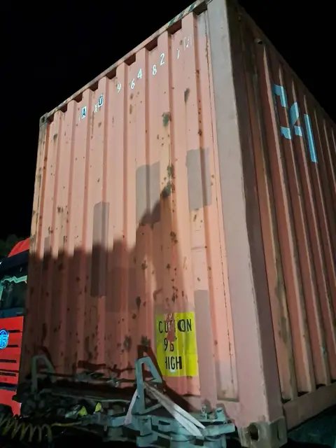 Контейнер CAXU9648277